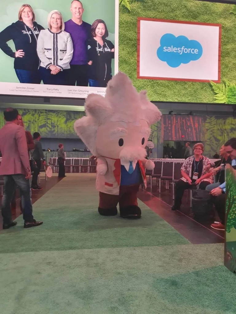 Einstein Salesforce character for AI learning and data-driven Salesforce features